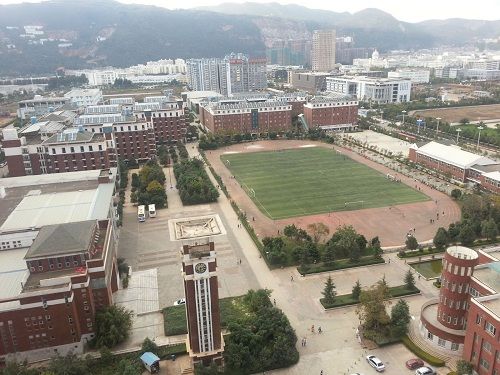 云南西点文化学校2022年高考补习学费贵不贵？