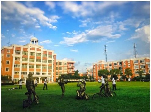 云南司法警官职业学 院的校园环境|照片图片