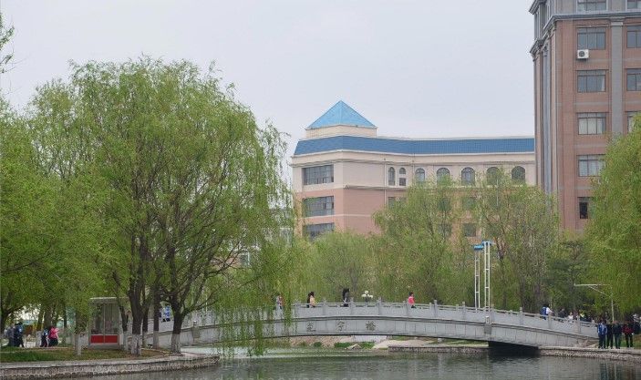 2022年云南新兴职业学 院分数线|五年制大专|报名时间