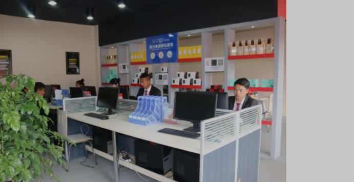 2022年云南新华电脑学校优惠政策|政策解读|学费多少