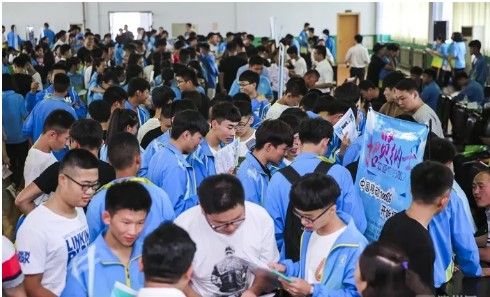 2022年云南省电子信息高级技工学校招生专业简介|热门专业