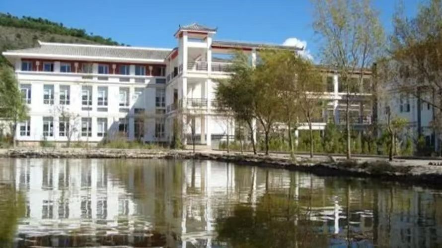 南旅游职业学校的管理模式|管理方法