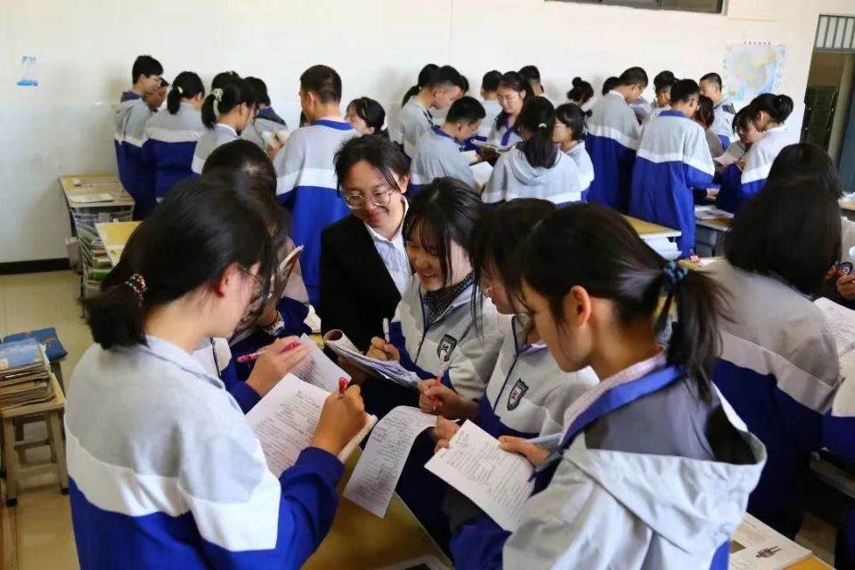 2023年昆明海亦丰中学高考复读的联系方式|电话是什么