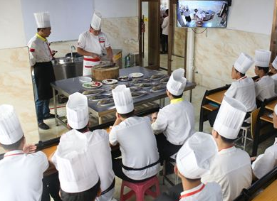 学习厨师学校专业技能培训展示