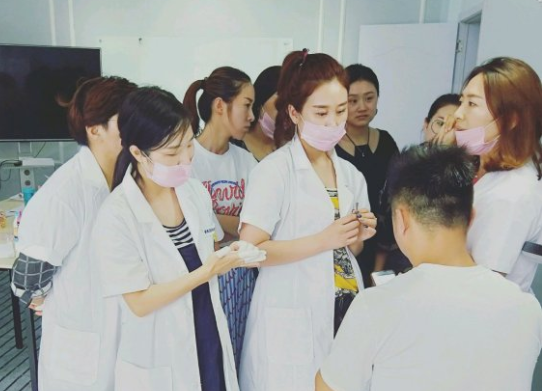 黑龙江半培训持久定妆班