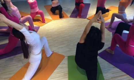 北京挑选瑜伽教练培训